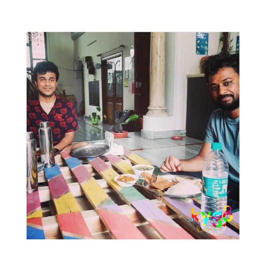 Kygo Hostels Hyderabad Bagian luar foto