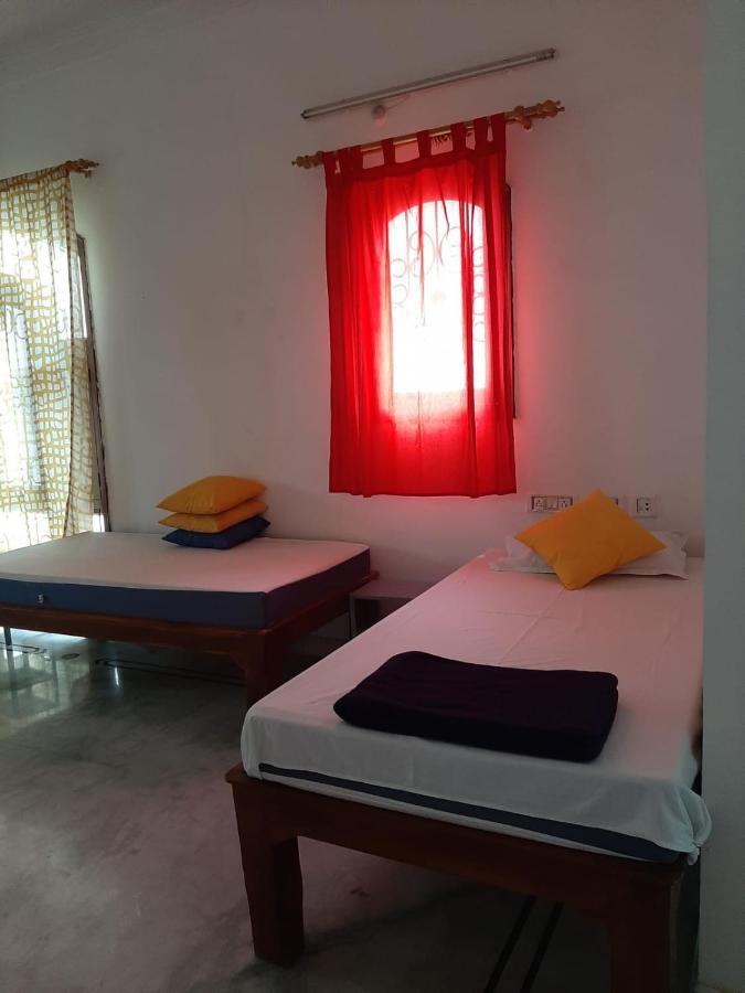 Kygo Hostels Hyderabad Bagian luar foto